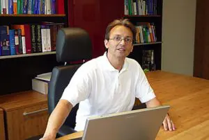 Prof. Dr. med. Jörn Elsner